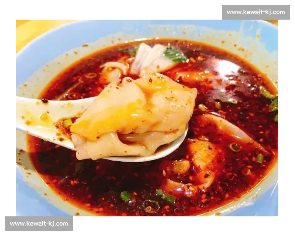 周定洋带古尔芬克尔解锁成都辣面，冰粉解麻直呼巴适！