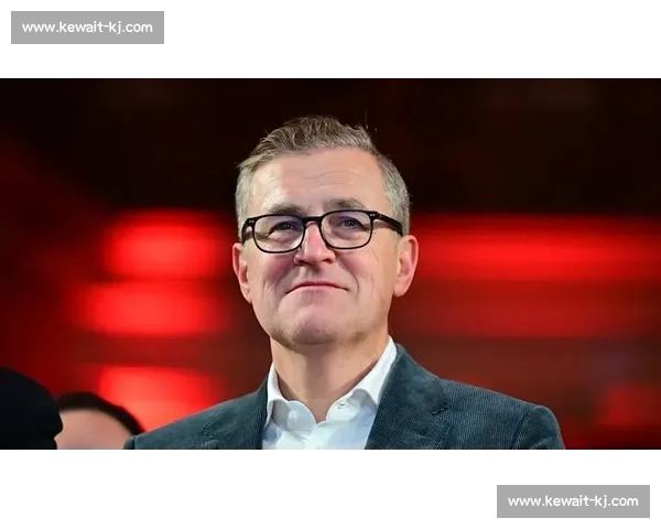 拜仁力挺德雷森角逐 DFL 要职，迪德里希面临双重不确定性