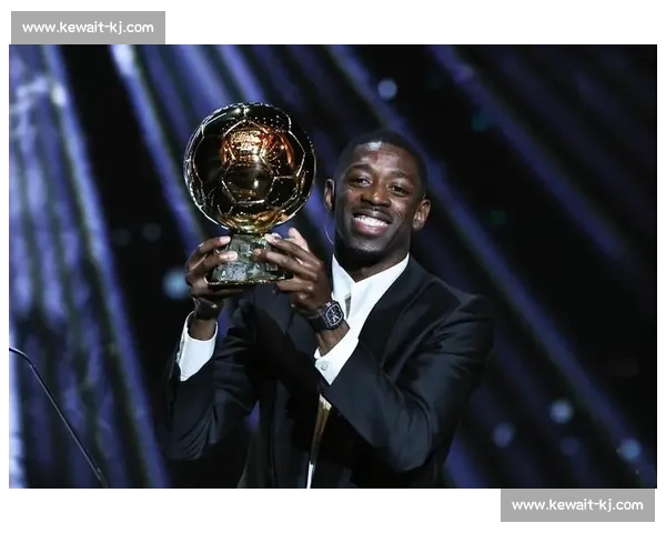 金球奖年度评选正式开启!登贝莱领跑赔率,巴黎九将竞逐足坛最高荣誉 金球奖年度评选正式开启!登贝莱领跑赔率,巴黎九将竞逐足坛最高荣誉