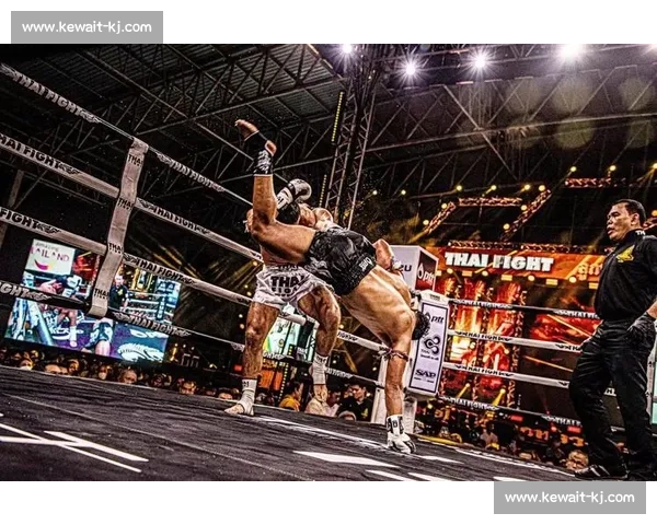 播求巅峰对决希腊小光头铁血硬拼震撼全场擂台传奇经典一战再现荣耀