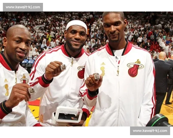 热火与山猫激战正酣 现场精彩直播全程解析