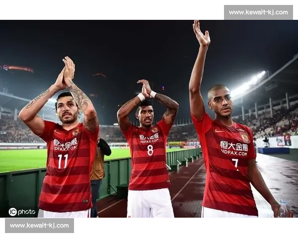 焦点对决广州恒大迎战上海上港中超巅峰之战前瞻赛季关键强强对话